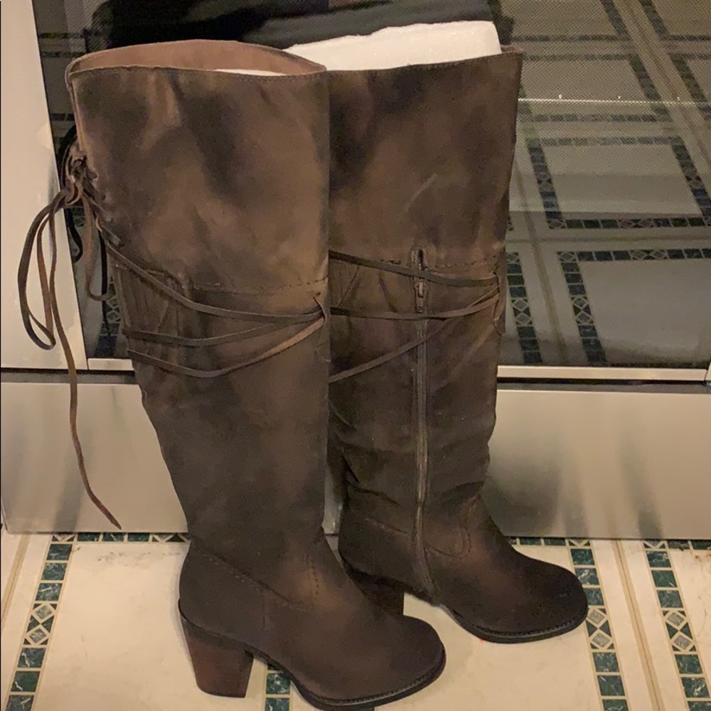 Over knee boot - Picture 2 of 4